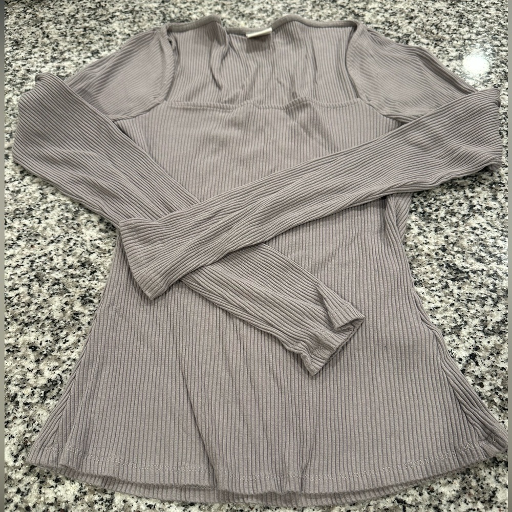 H&M Ribbed Top in Taupe